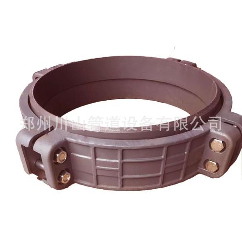 大间隙卡箍式柔性管接头 KRHK型与KRHD型的结构特点与应用解析